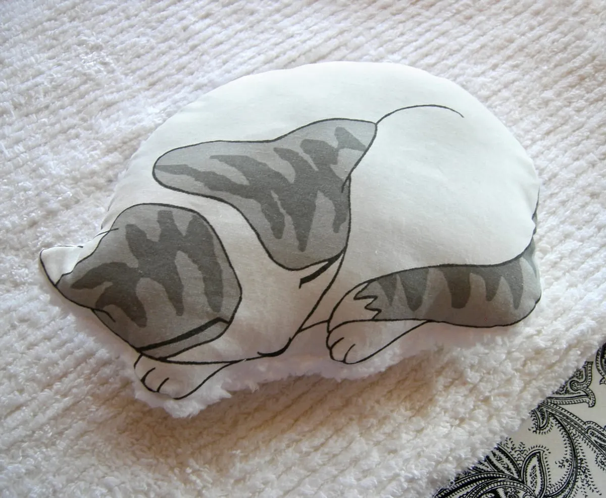 Sweet Puddy, based on my Kitty Kawaii fabric and modeled after one of my own sweet cats.